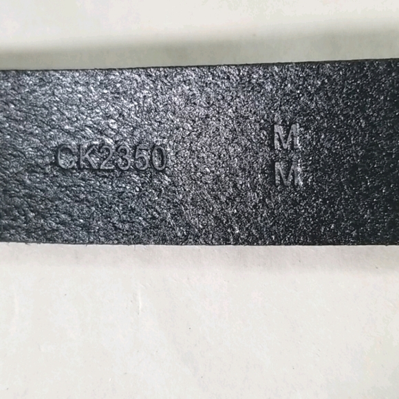 Calvin Klein Women's Medium Belt Genuine Leather - Picture 4 of 6